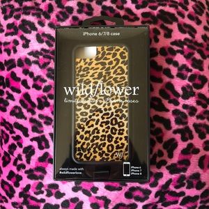 Wildflower leopard case 🐆🌟
